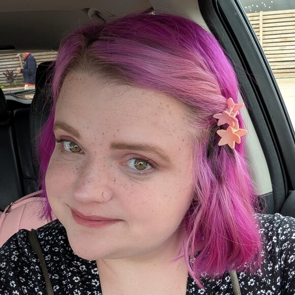 Meet your Posher, Audrey - Picture 1 of 1